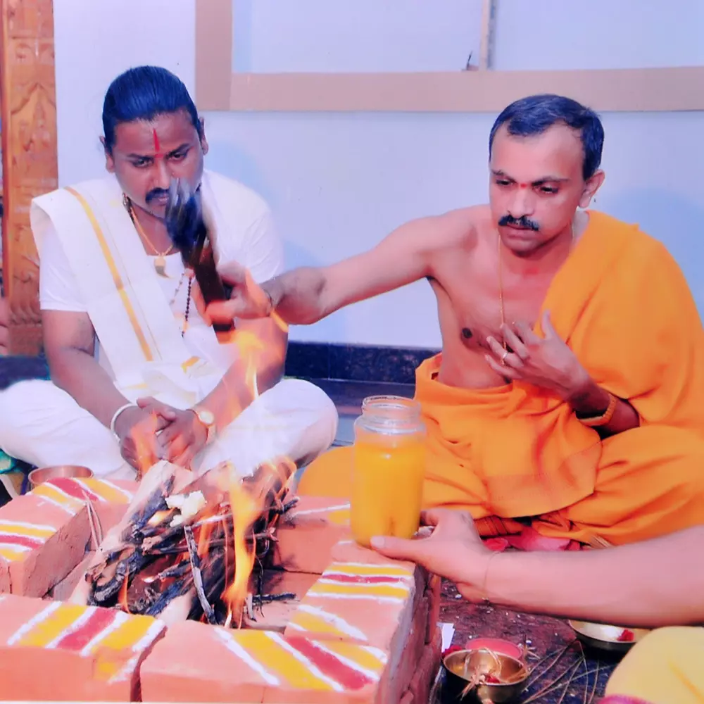 Jyotishya Vidvan Pandit Shri G N Bhat the best astrologer in Bangalore